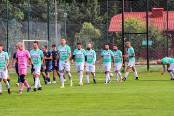 Iskra Zaręby Kościelne przegrała ligowy mecz z Tajfunem Jartypory. Klub reaguje na zachowanie części kibiców