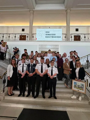 Uczniowie CSL TL odwiedzili Sejm RP. Wyjątkowa lekcja historii i wiedzy o państwie (zdjęcia)