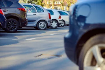 Parkowanie z limitem czasu? Burmistrz proponuje zmiany w Ostrowi