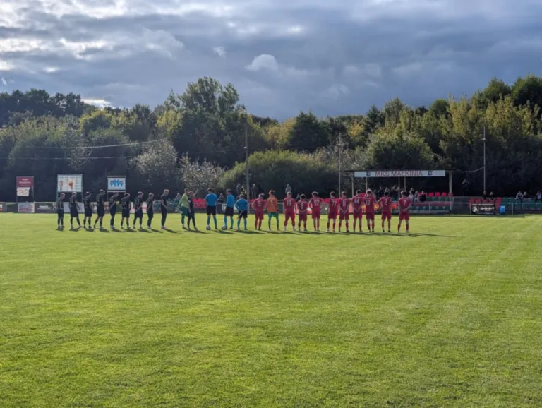 Sportowy weekend w Ostrowi Mazowieckiej i powiecie ostrowskim. Ostrovia zagra u siebie, Małkinia jedzie do Dębego Wielkiego