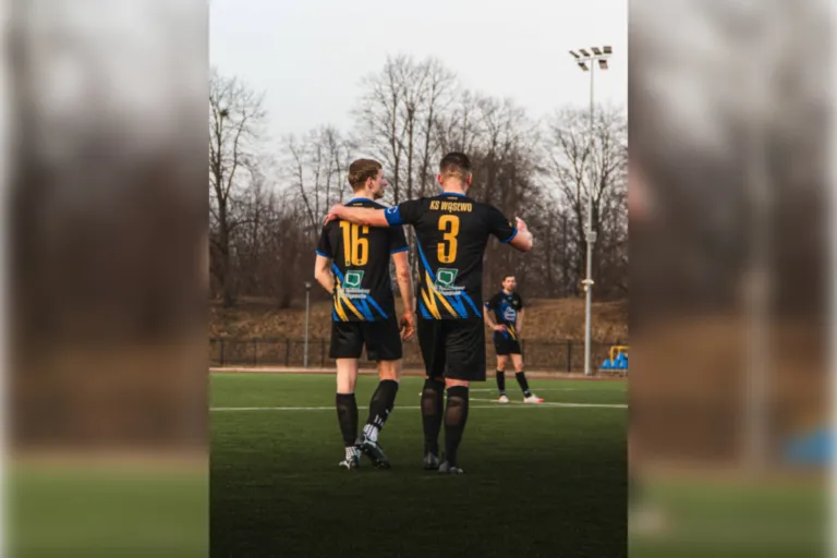 Derby powiatu ostrowskiego z popisem jednego zawodnika. Cztery trafienia przy Szkolnej