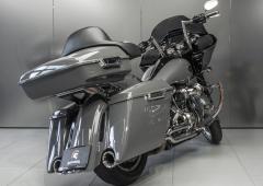 Harley-Davidson Road Glide FLTRX #0990