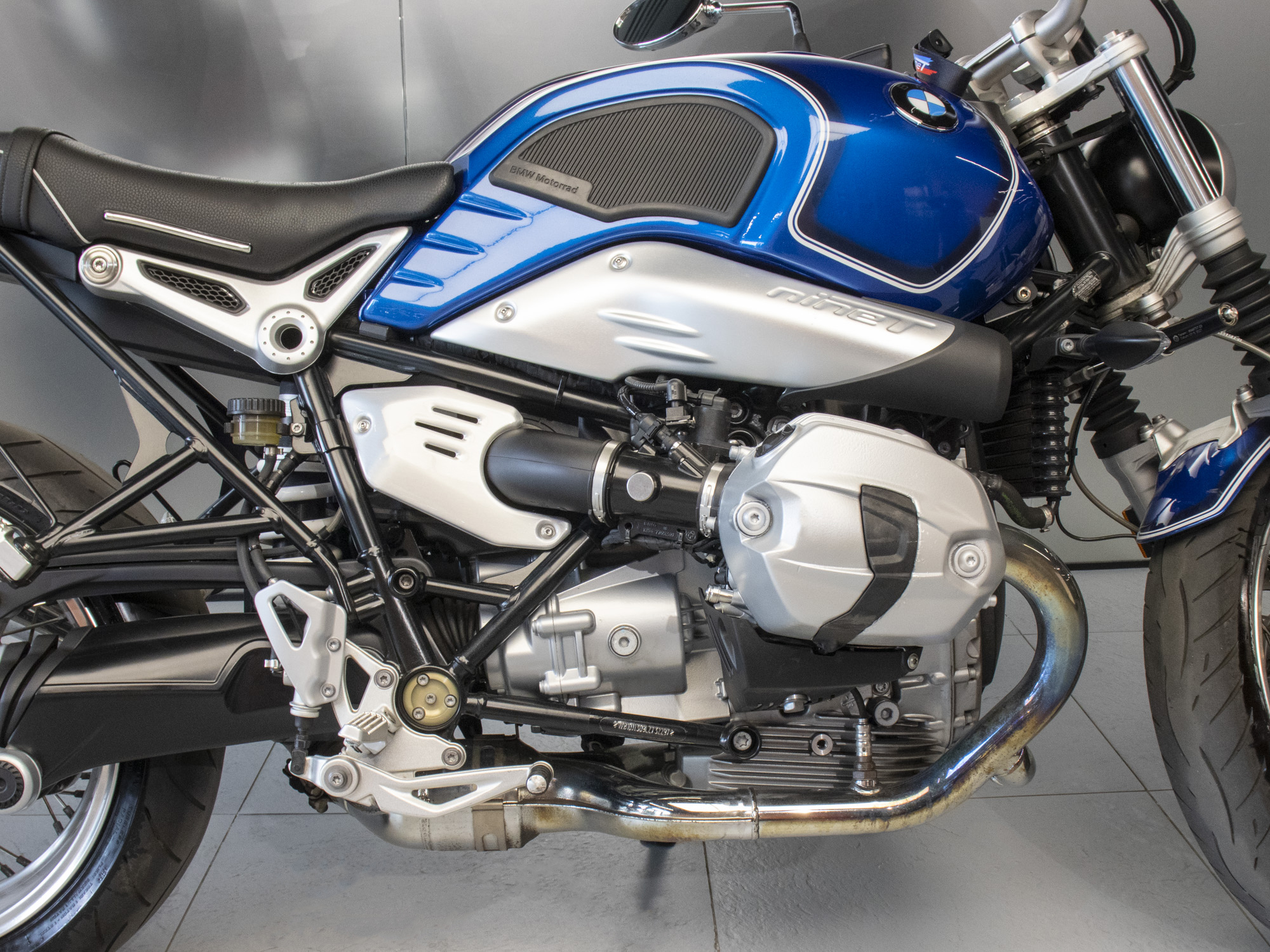 BMW R NINET Pure 2 человека