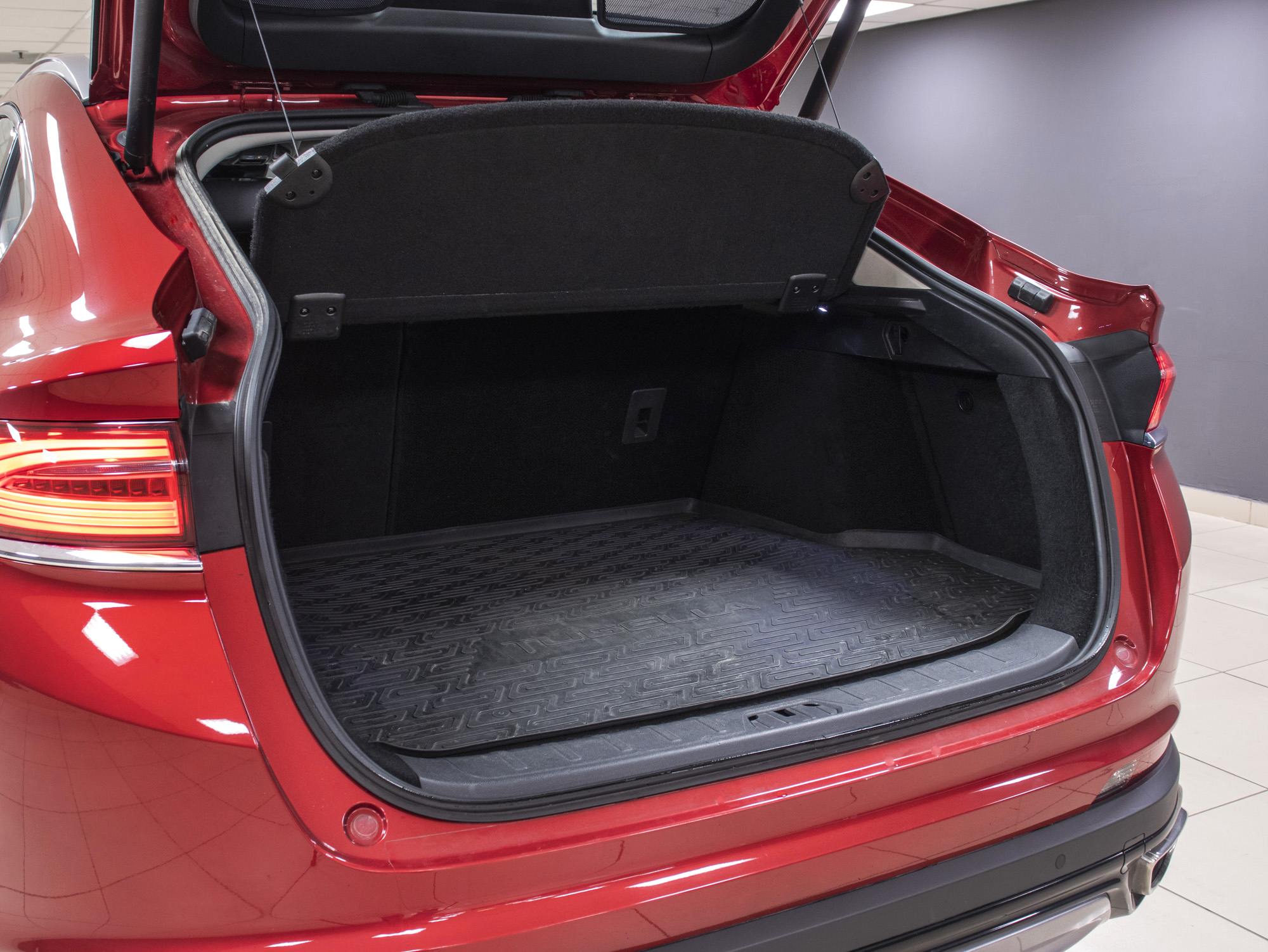 Geely Tugella Luxury 2.0 AWD