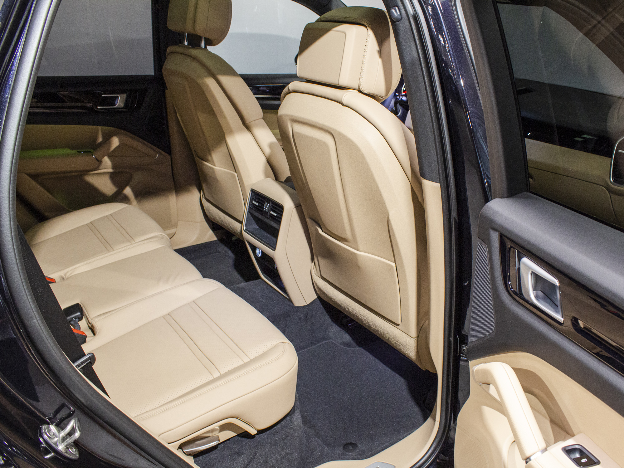 Porsche Cayenne V6