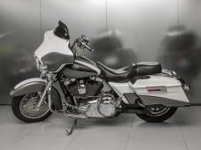 Harley-Davidson Electra Glide Ultra Classic FLHTCUSE 110 #7978