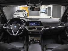 BMW 3 series 330i 