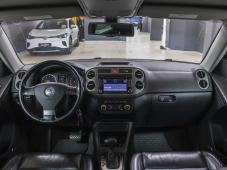 Volkswagen Tiguan 2.0T