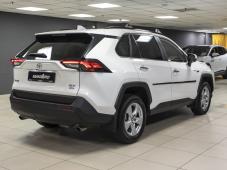 Toyota RAV4 XLE 2.5i AWD