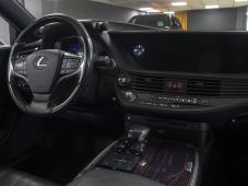 Lexus LS 500