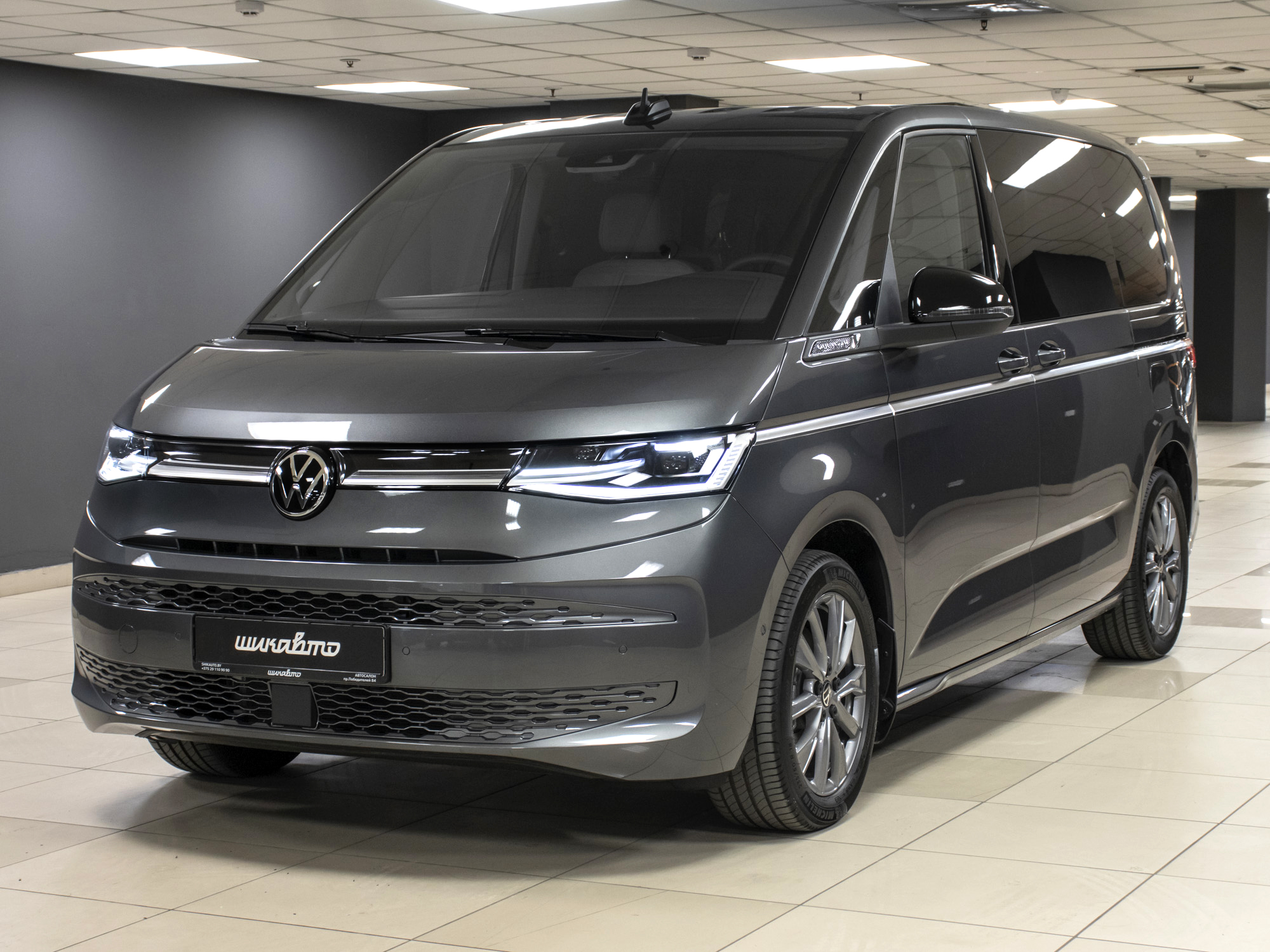 Купить автомобиль Volkswagen Multivan T7 2.0TDI 2023 г. в Минске