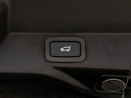 Land Rover Range Rover Sport SVR
