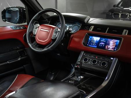 Land Rover Range Rover Sport SVR