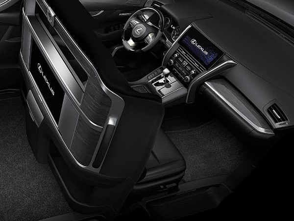 Lexus LM 300h