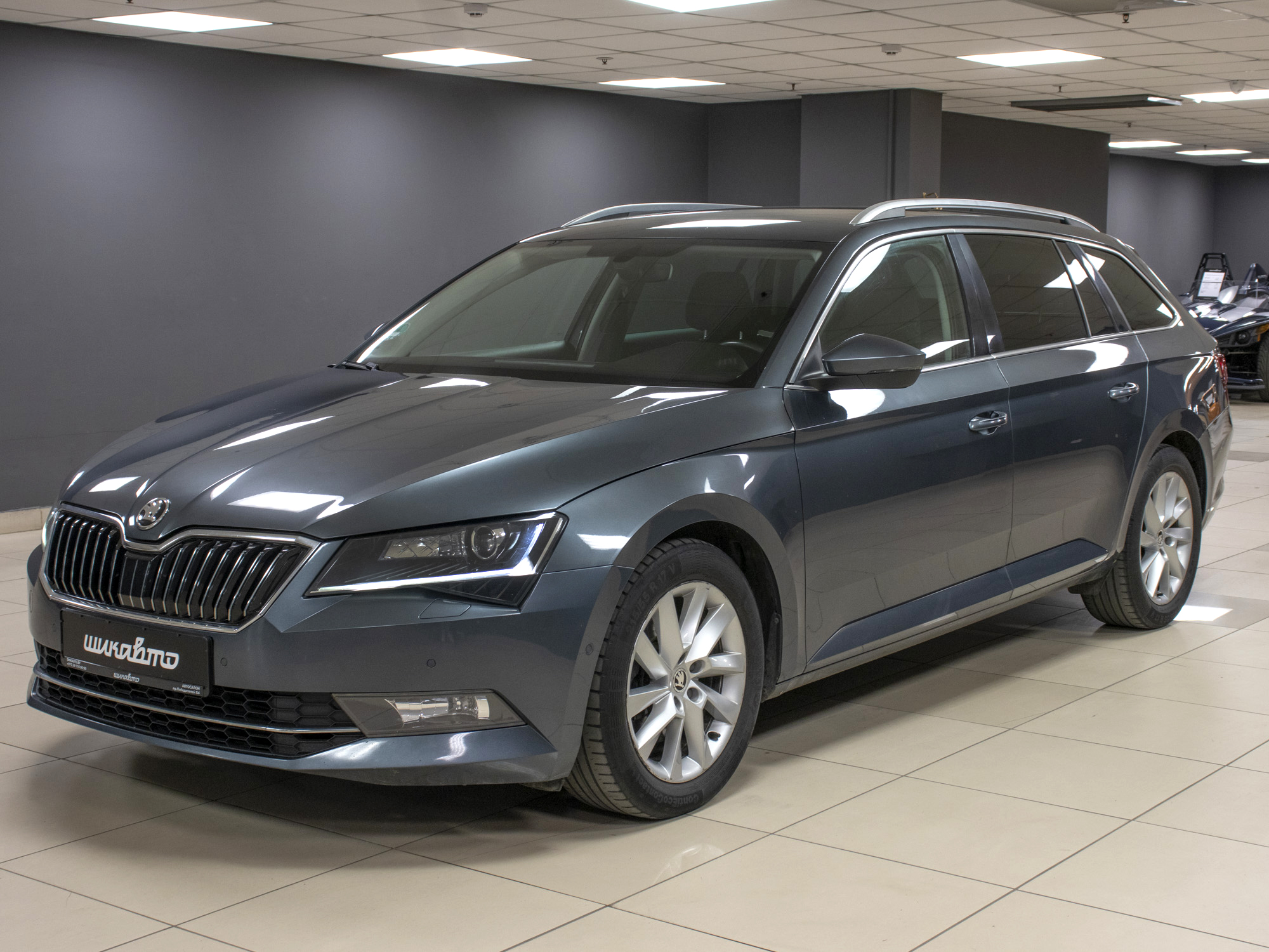 Купить автомобиль Skoda Superb 1.6 TDI 2016 г. в Минске