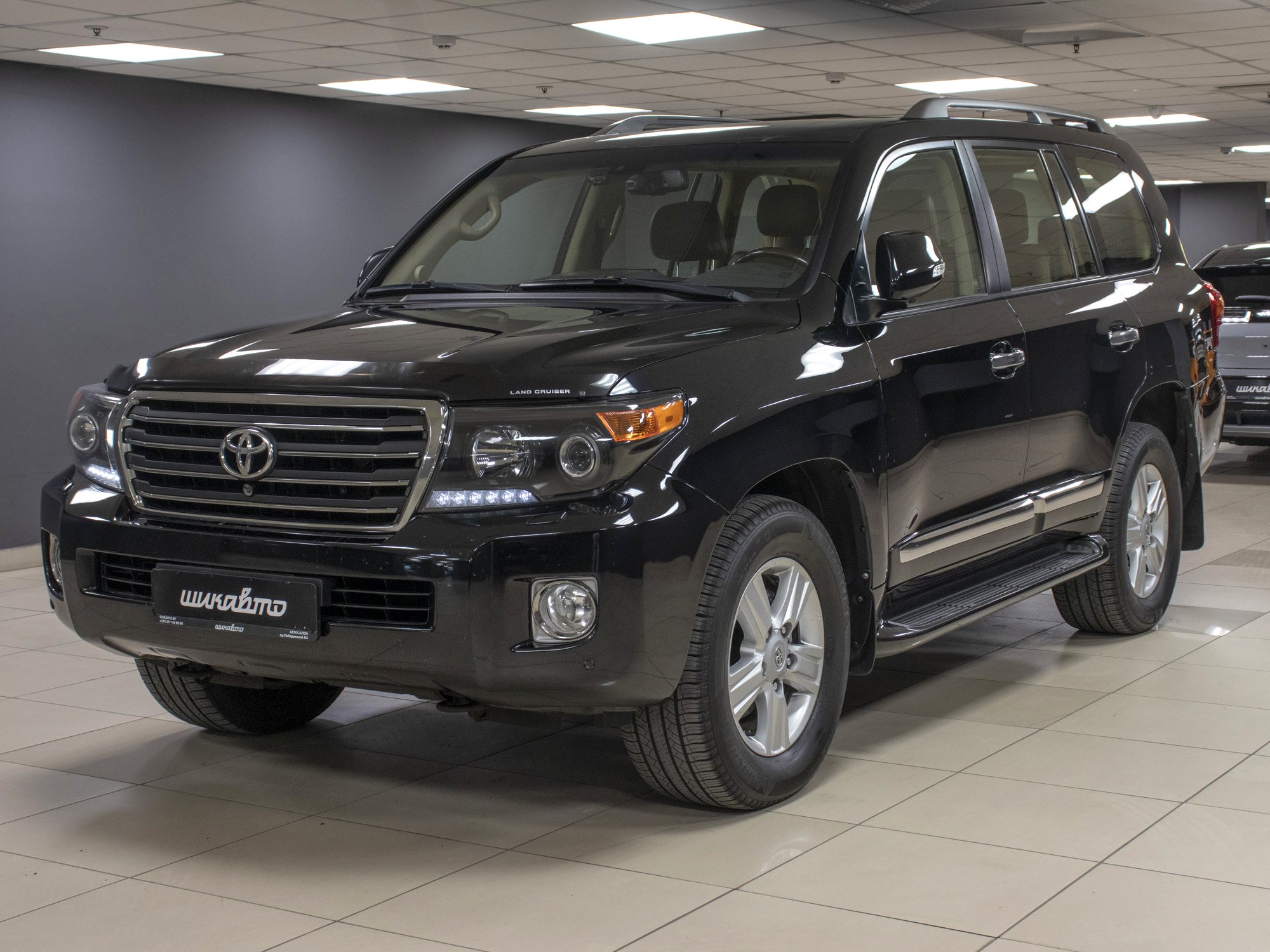 Toyota Land Cruiser 200 Brownstone 4.5d