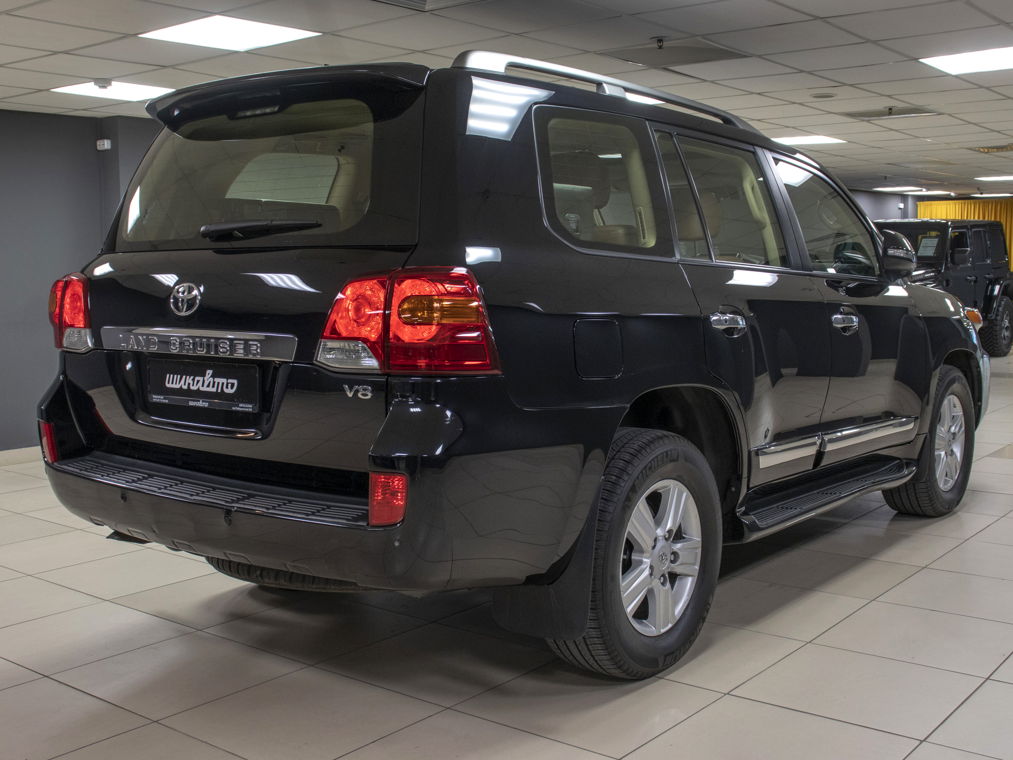 Toyota Land Cruiser 200 Brownstone 4.5d