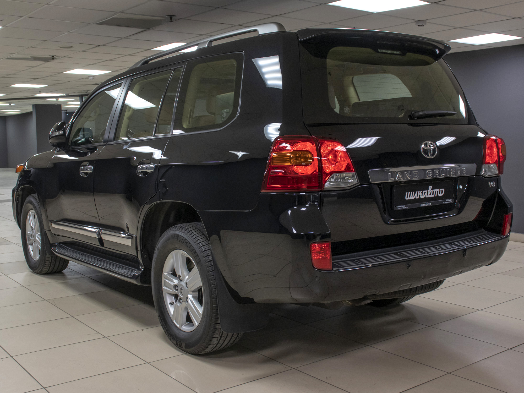 Toyota Land Cruiser 200 Brownstone 4.5d