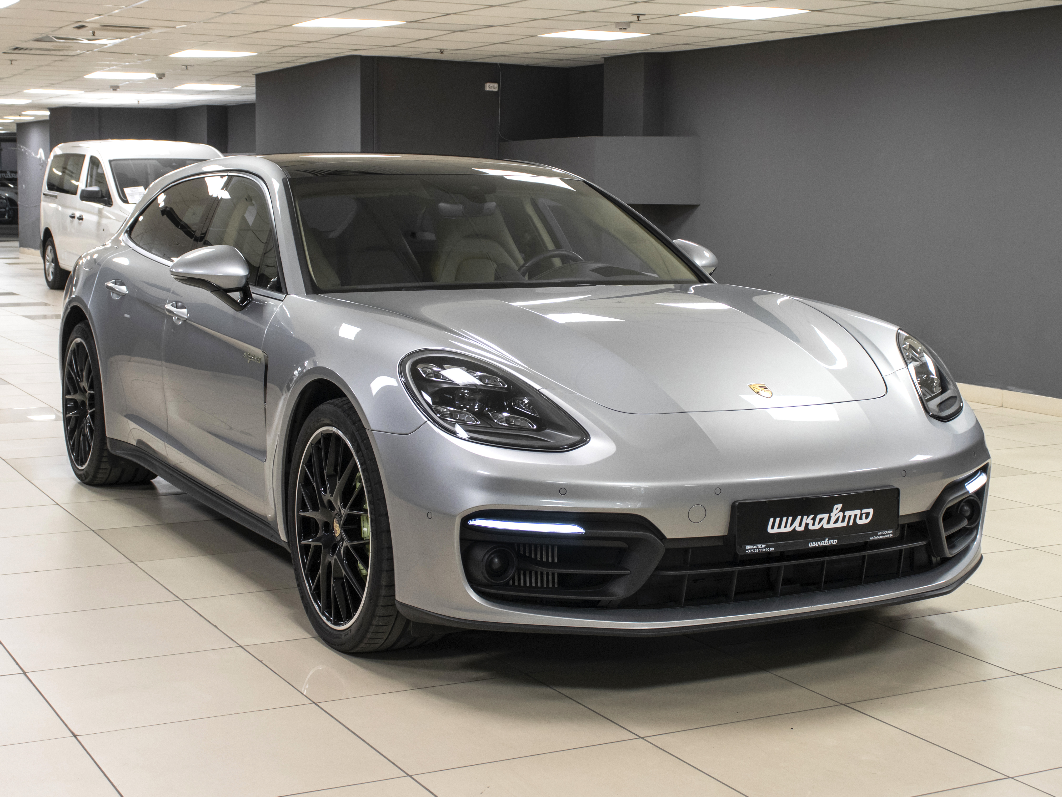 Porsche Panamera 4 E-Hybrid Platinum Edition Sport Turismo