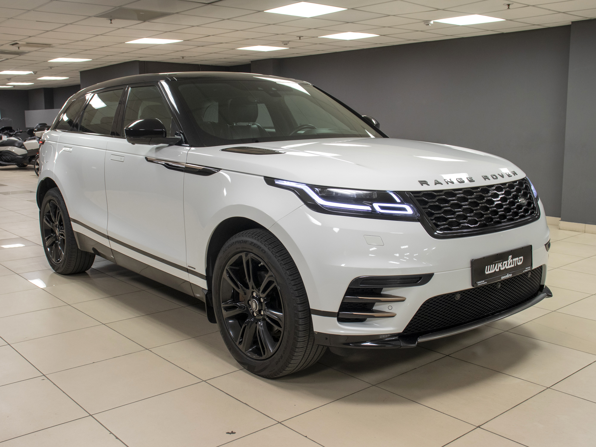 Land Rover Range Rover Velar 