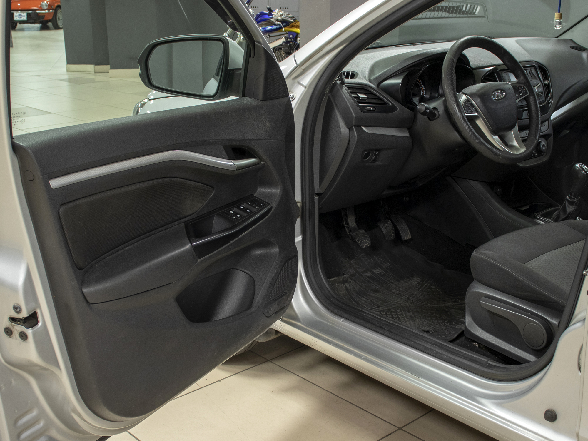 Lada Vesta 1.6 MT Comfort