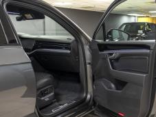 Volkswagen Touareg 3.0TDI 4Motion R-Line