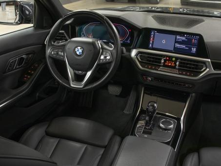 BMW 3 series 330i xDrive Sport Line