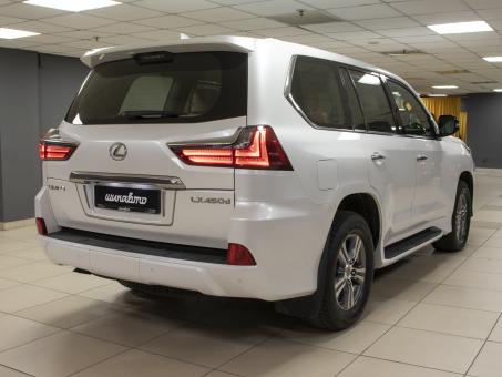 Lexus LX 450 D