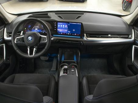 BMW iX1 eDrive25L M Sport Package