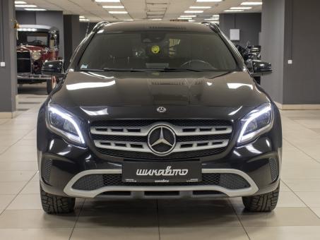 Mercedes-Benz GLA 180