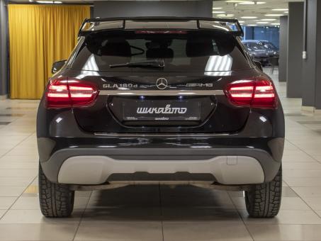 Mercedes-Benz GLA 180