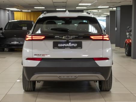 Chevrolet Bolt EUV Premier Red line