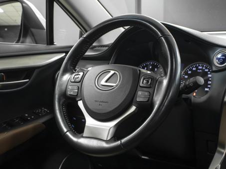 Lexus NX 300