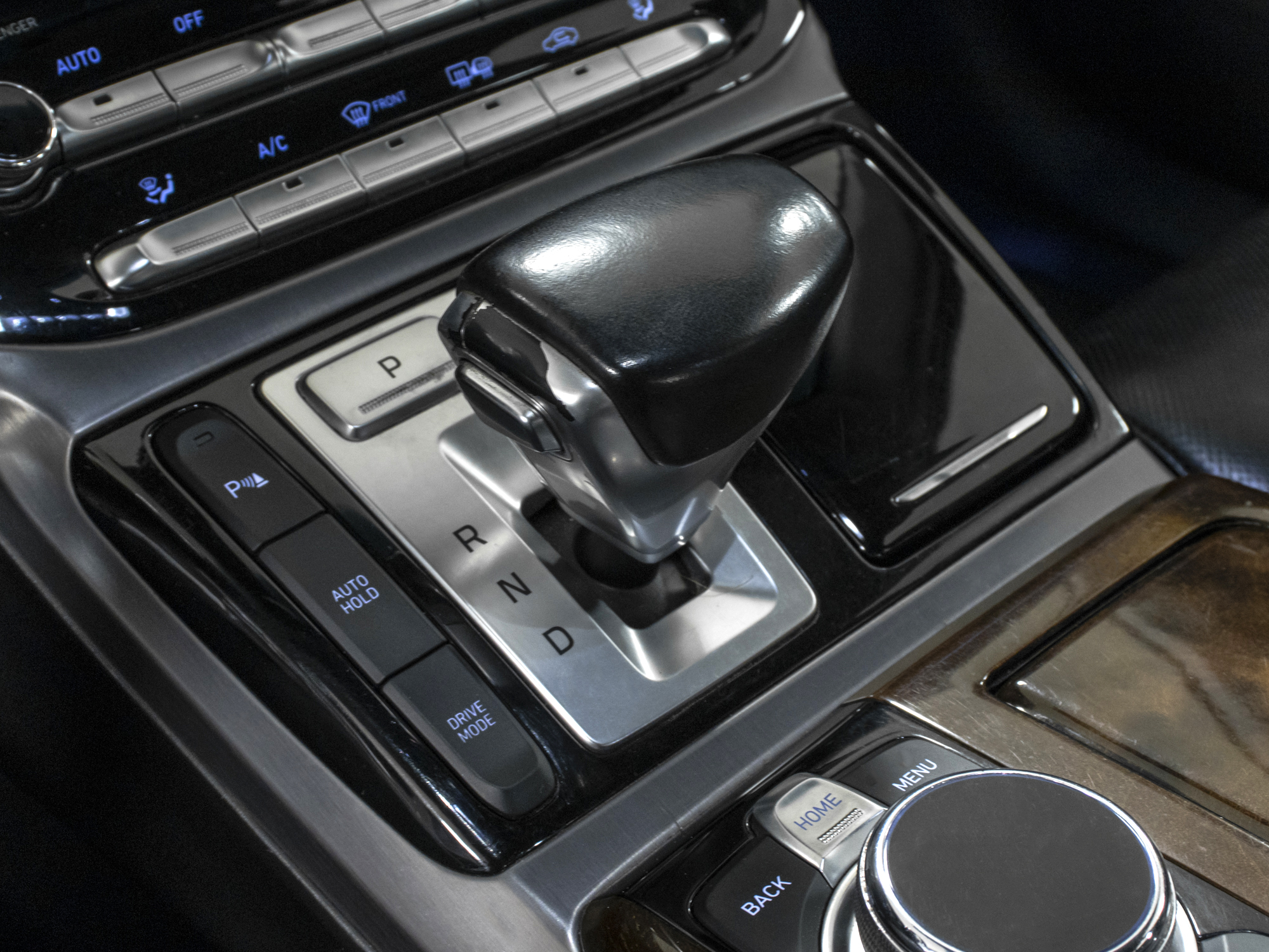 Genesis G90 3.3i