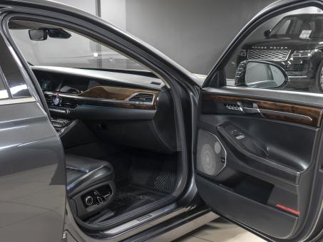 Genesis G90 3.3i