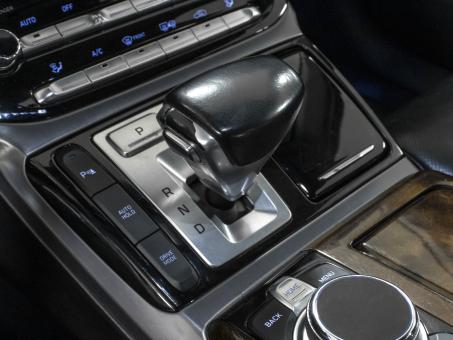 Genesis G90 3.3i