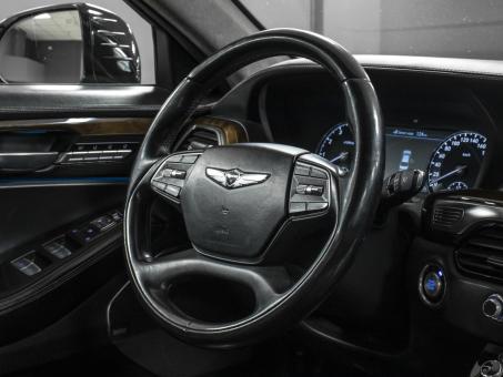 Genesis G90 3.3i
