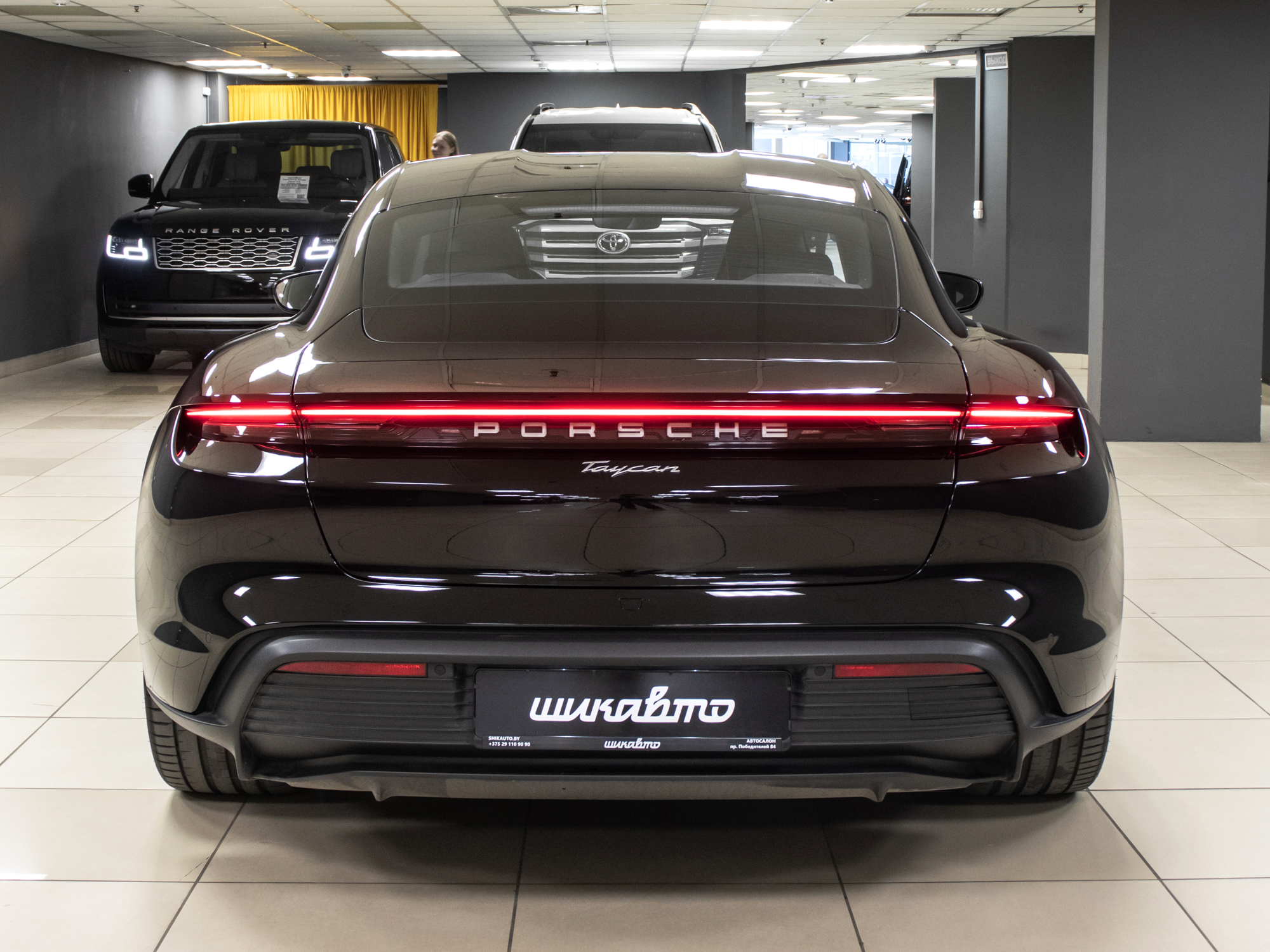 Porsche Taycan 