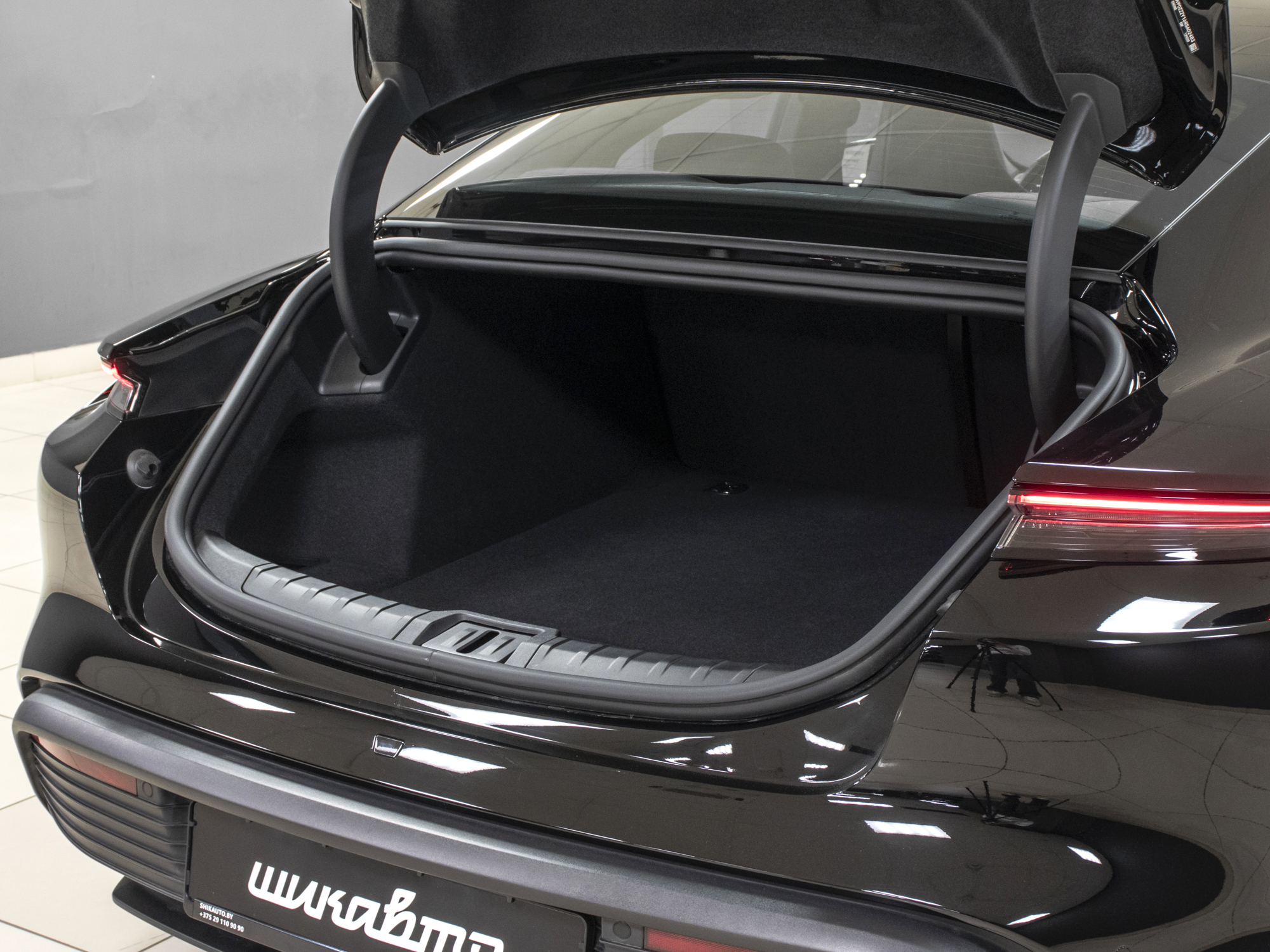 Porsche Taycan 