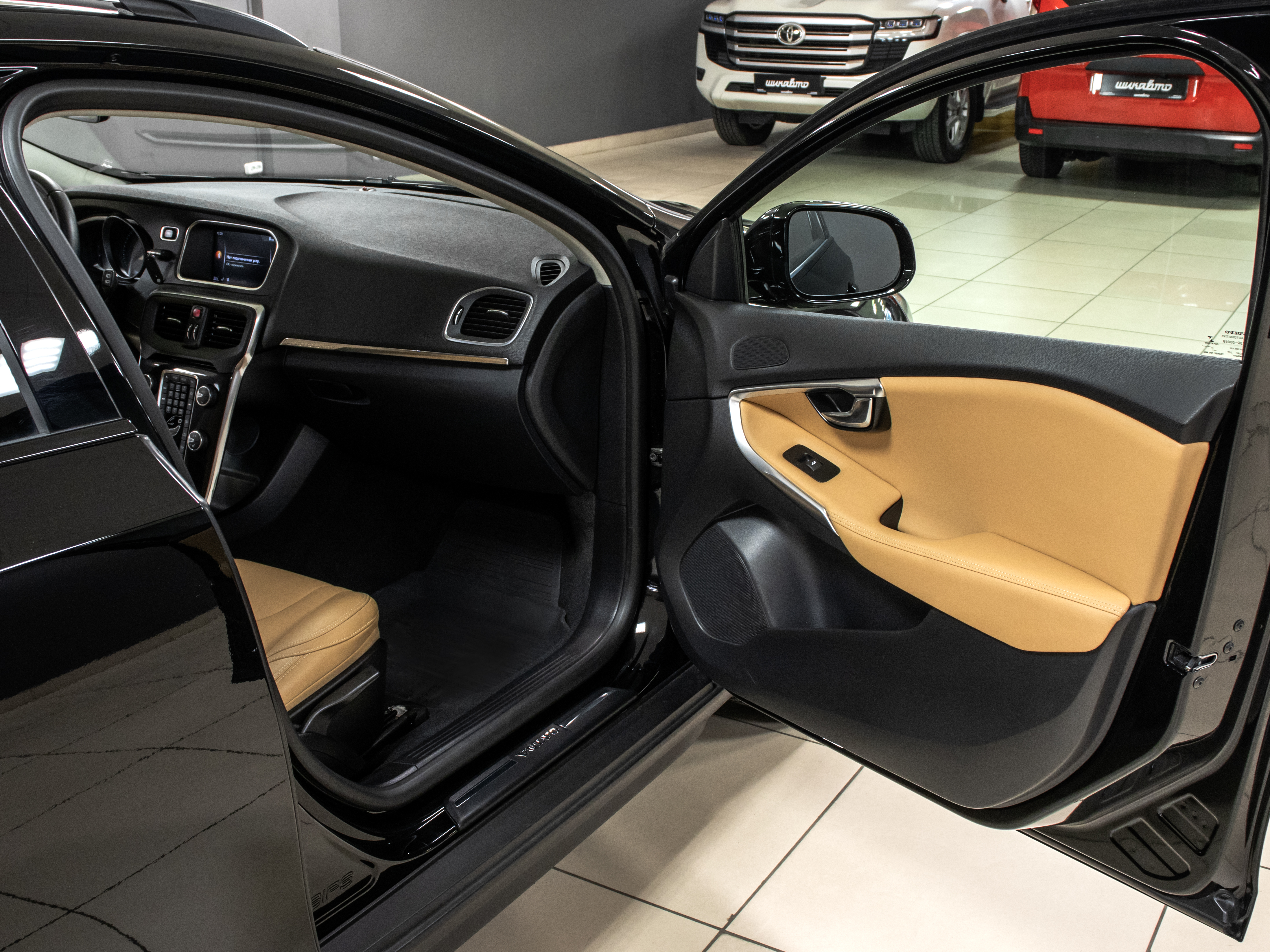 Volvo V40 Cross Country 1.5 T3 Drive-E Summum