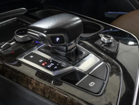 Audi Q7 3.0 quattro premium plus