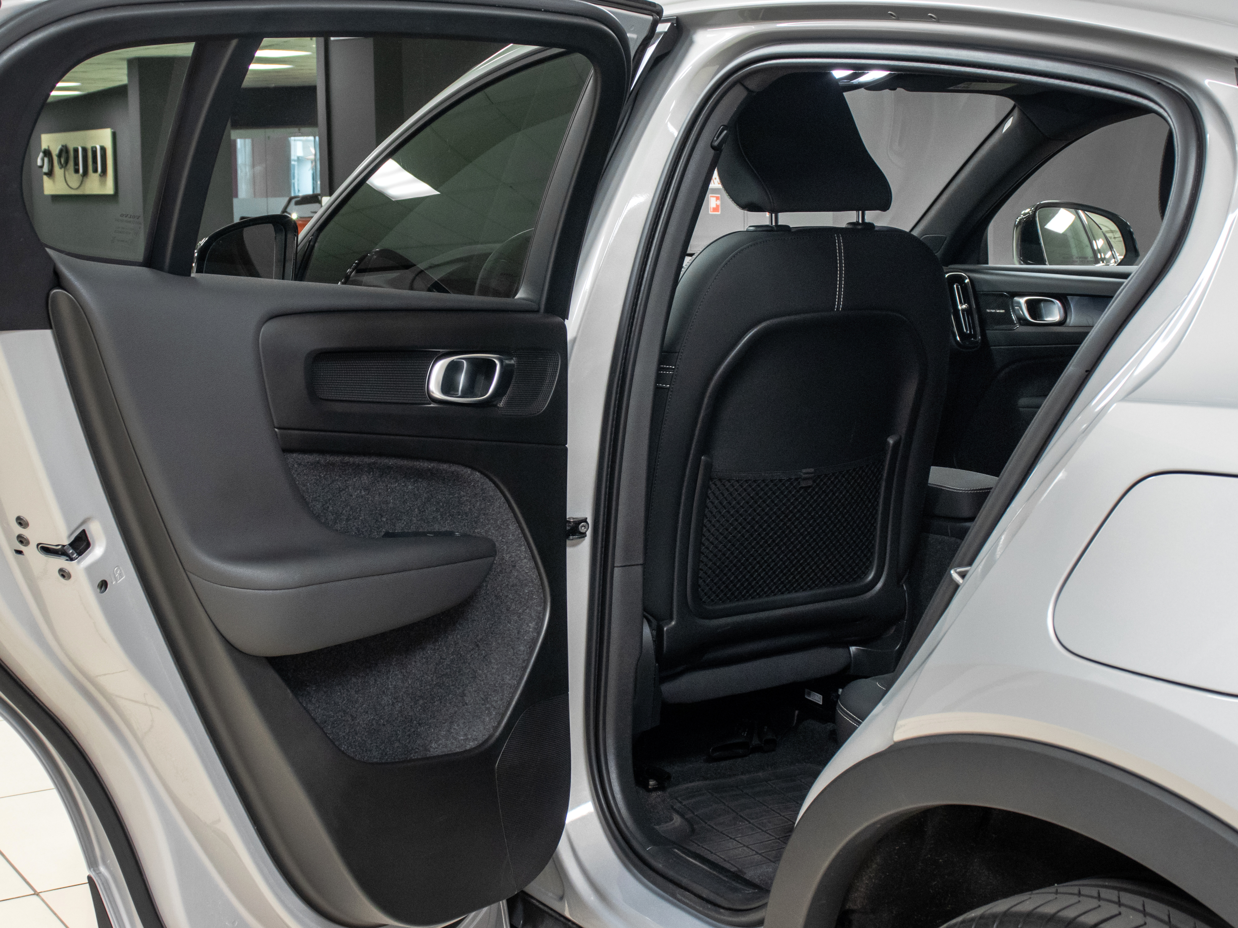 Volvo C40 