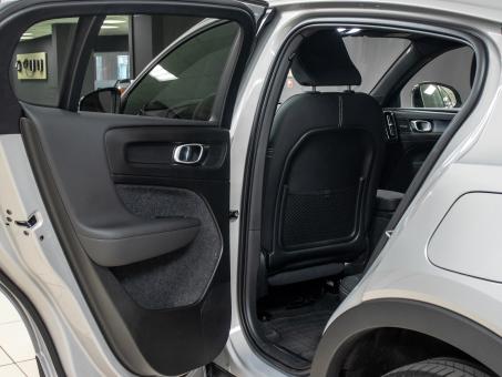 Volvo C40 