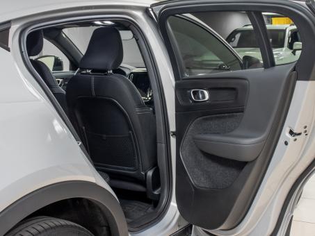 Volvo C40 