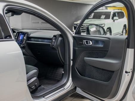 Volvo C40 