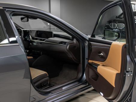 Lexus ES 250