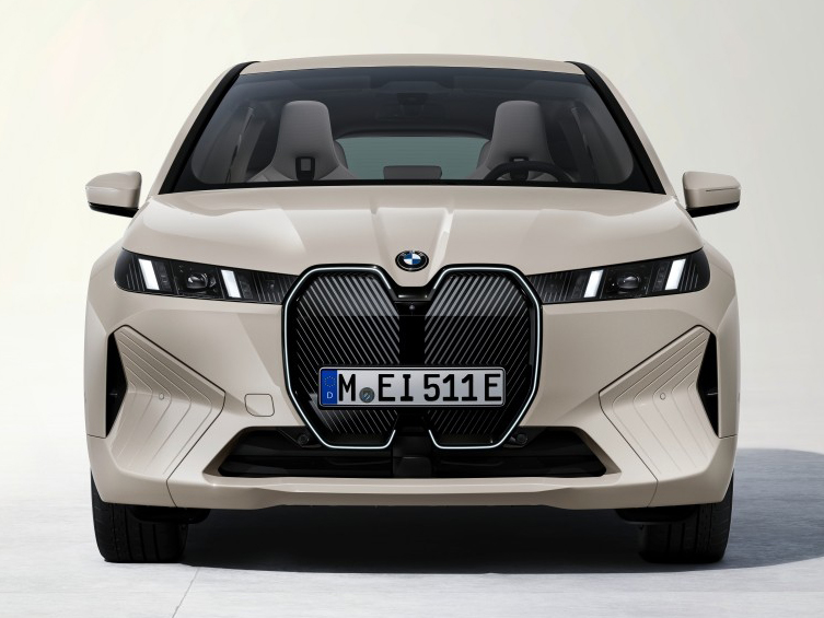 BMW iX xDrive45