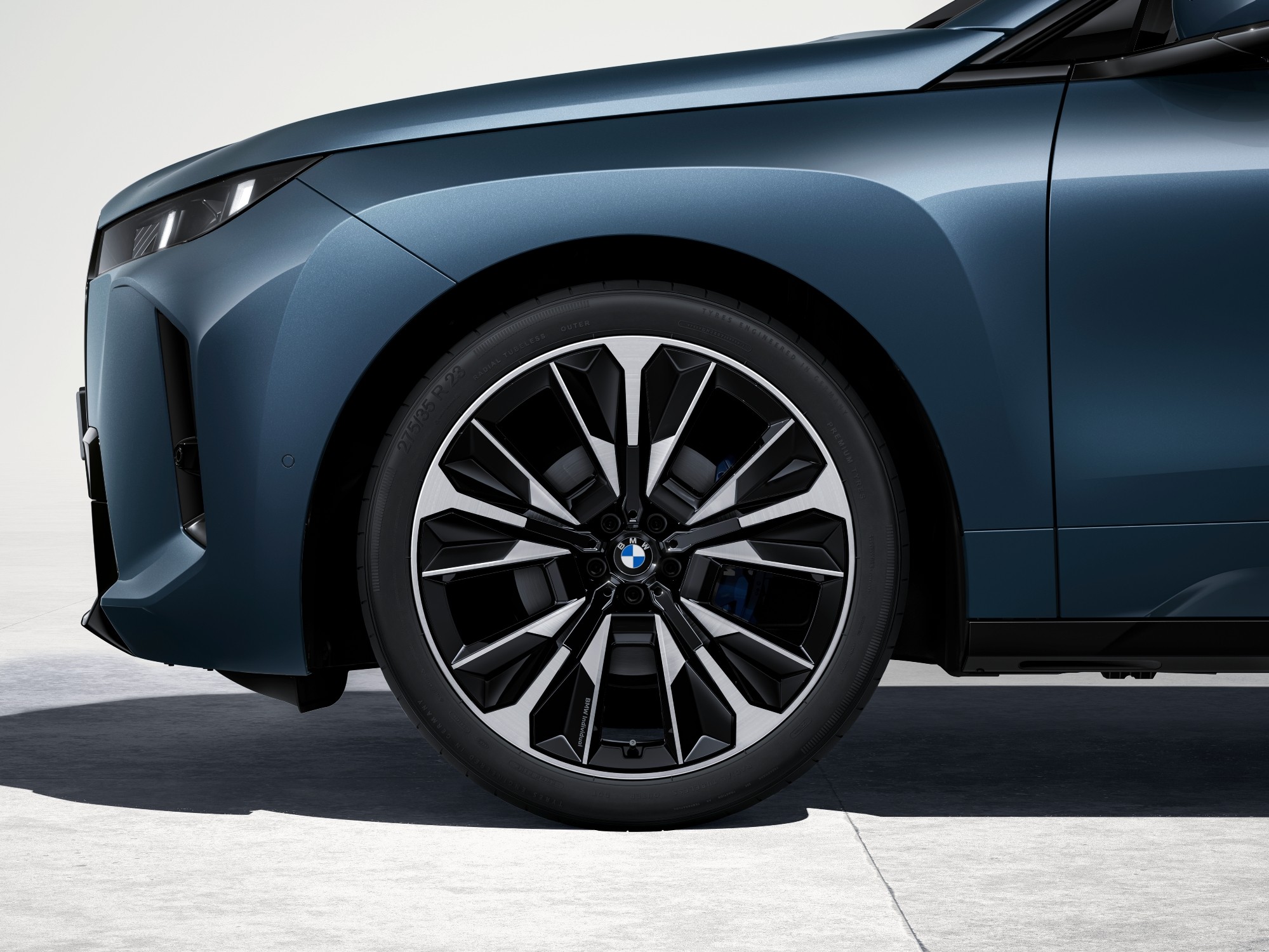 BMW iX xDrive60