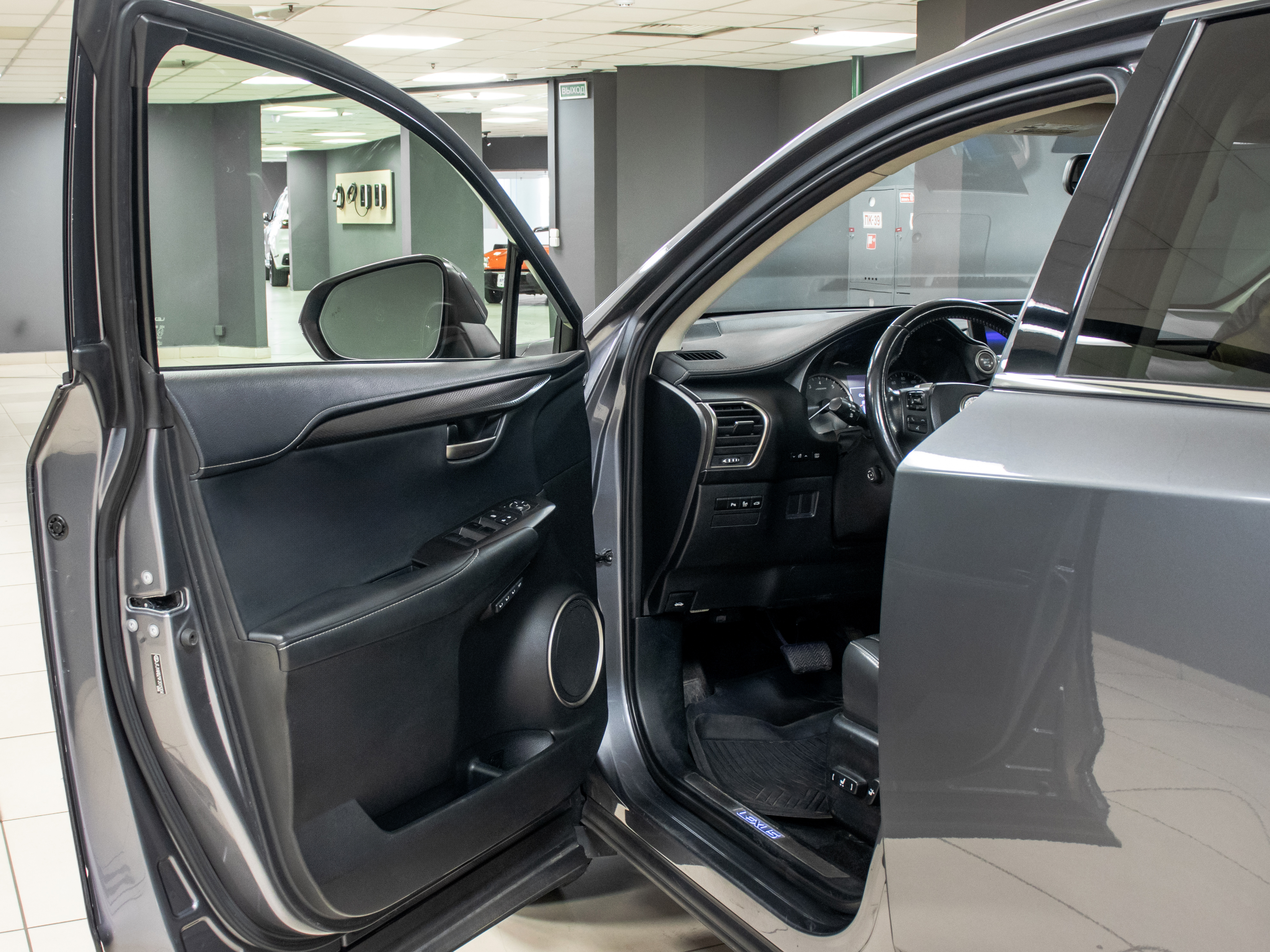 Lexus NX 200t