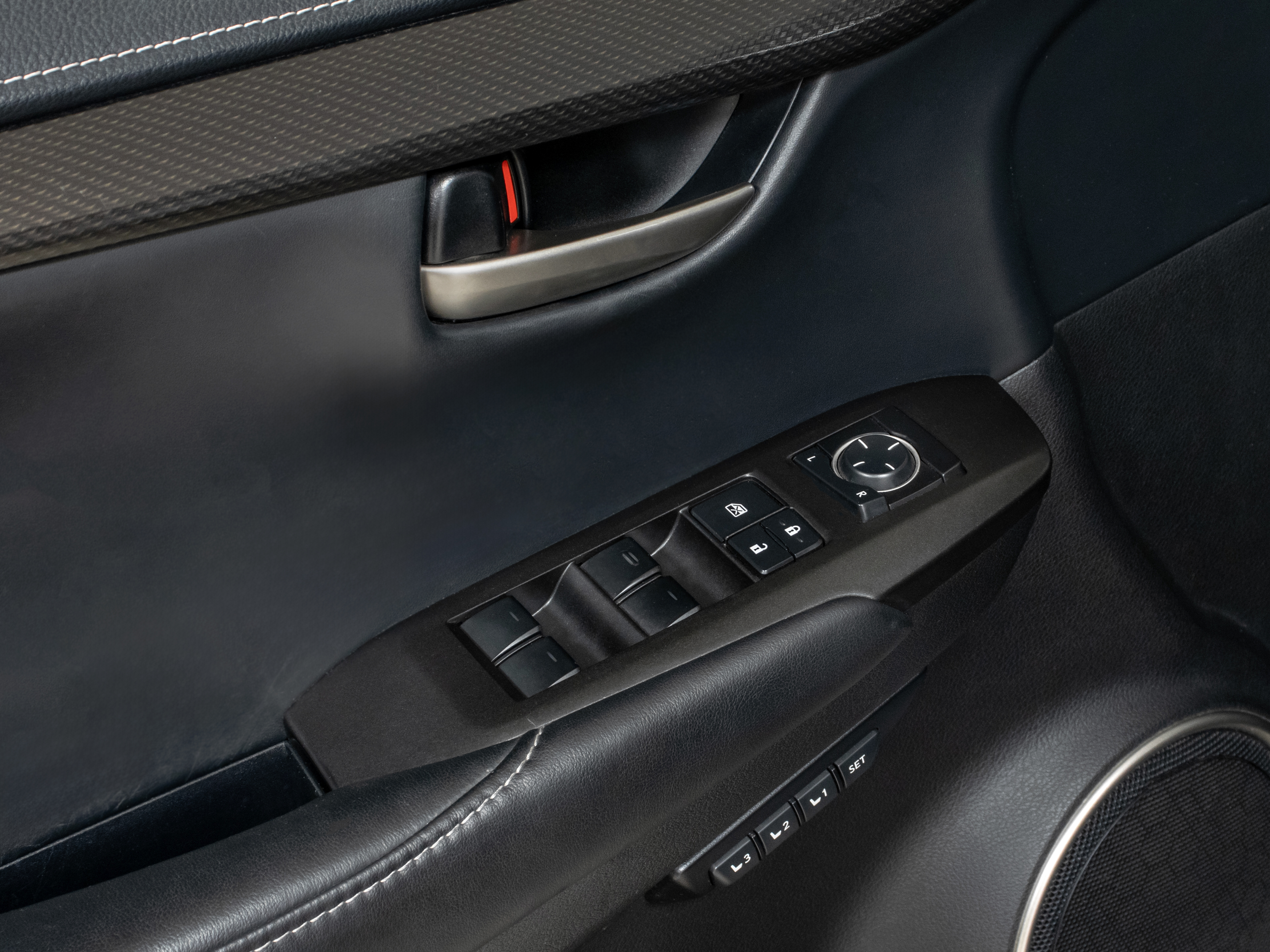 Lexus NX 200t